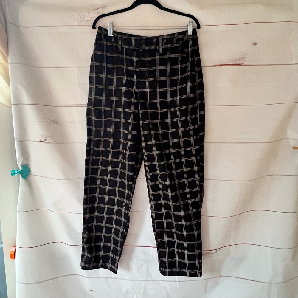 Vans black & white checkered pants size 28
